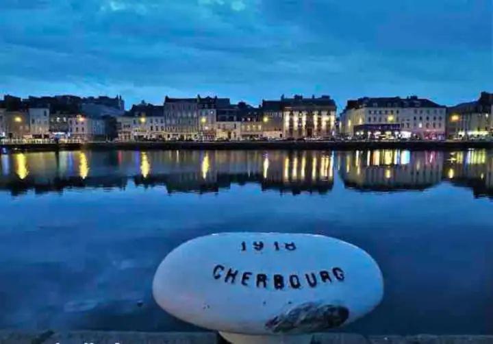 Gite La Fontaine Des Pres Cherbourg-en-Cotentin Exterior foto
