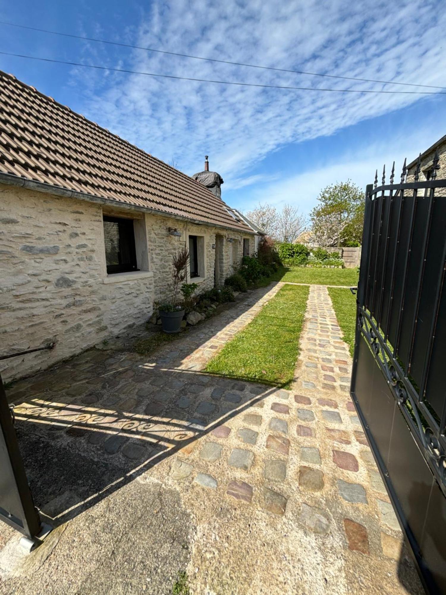 Gite La Fontaine Des Pres Cherbourg-en-Cotentin Exterior foto