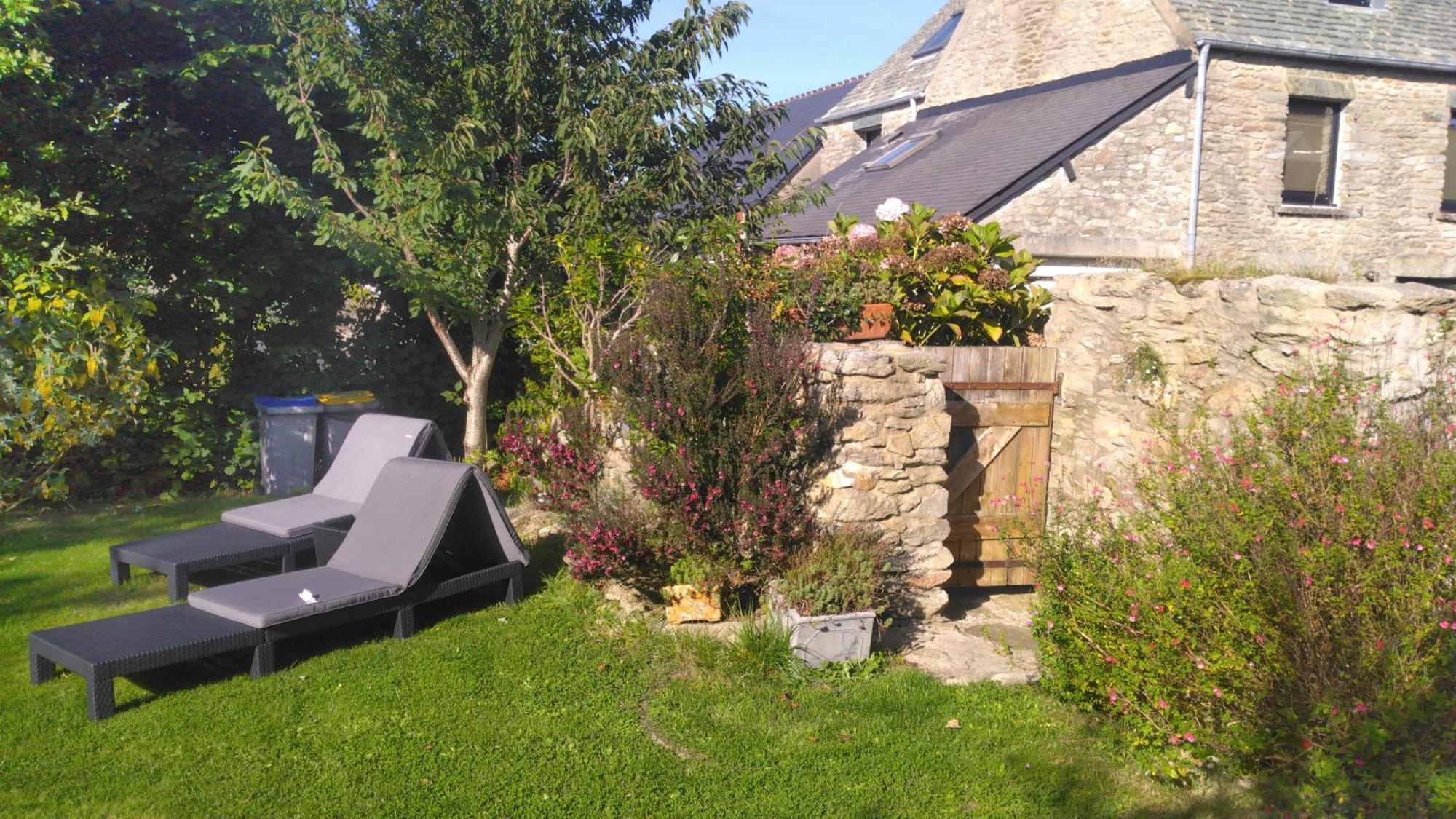 Gite La Fontaine Des Pres Cherbourg-en-Cotentin Exterior foto